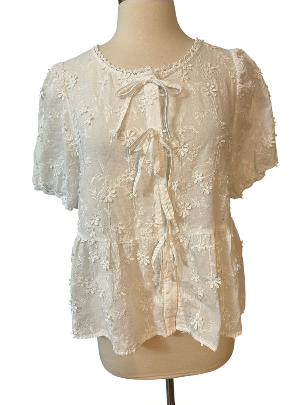 Adrianna Papell White Floral Eyelash Lace Tie-Front Blouse